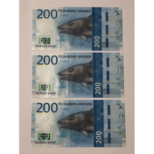 159 - 3 x Norway  Norges Bank Sequential 200 Kroner 2016 Notes In Uncirculated Condition (3)