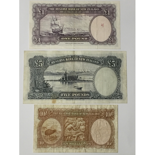 175 - 3 X The Reserve Bank Of New Zealand Notes 1962 10 Shilling Note Fine, Along With  1 And 5 Pound Note... 