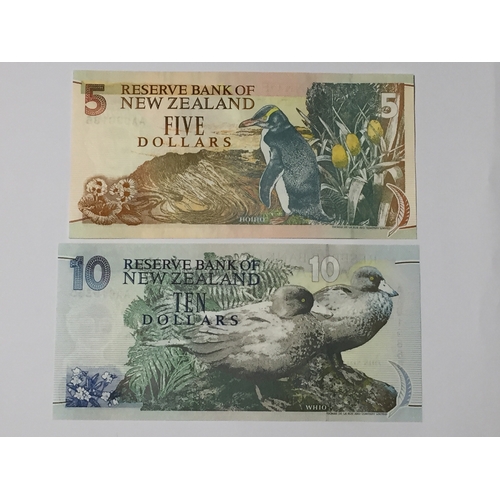 177 - Reserve Bank Of New Zealand 5 And 10 Dollar Notes 1992 And 1993 Both Uncirculated