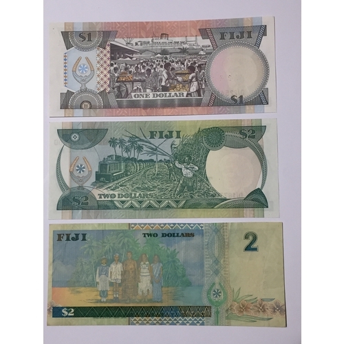 199 - Fiji Bank Notes X 3  80's 90's 1 Dollar And 2 Dollars X2 All UNC (3)