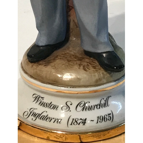 184 - Hand Painted Suaeda Made In Spain Porcelain Figure 'Winston S. Churchill Inglaterra (1874-1965)' Sta... 