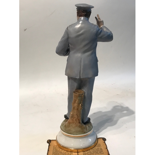 184 - Hand Painted Suaeda Made In Spain Porcelain Figure 'Winston S. Churchill Inglaterra (1874-1965)' Sta... 