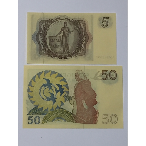 322 - Sweden Sveriges Riksbank Regular Issue . 1963  5 Kronor Banknote UNC Along With A 1967 50 Kronor Not... 