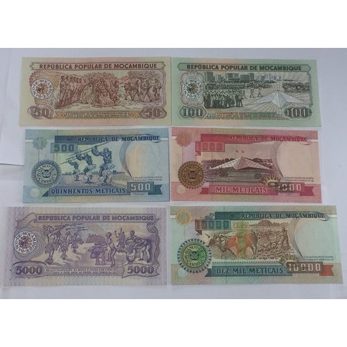 397 - Mozambique Republica  de mocambique 1980's 90's Banknotes To Include 50 , 100 , 500 , 1000 , 5000 , ... 