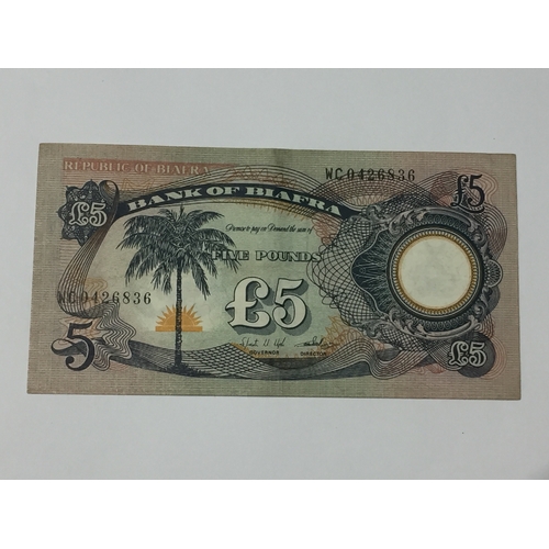 415 - Bank Of Biafra 1968 Near Uncirculated 5 Pound Note