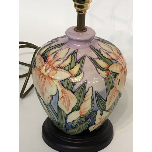 200 - Moorcroft Lamp With Flower Decoration measures 18x64cm