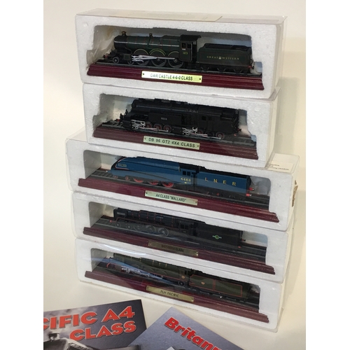 425 - Similar To Previous Lot 5 Atlas Edition Collectors Trains Boxed With Certificates To Include, The Ca... 