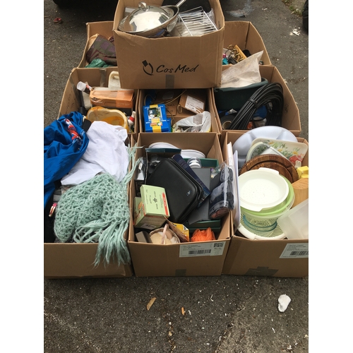 600 - Various Boxed Items To Include, Glass, Ceramics, Giftware, Garage items, Clothing