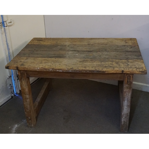 25 - Vintage Rustic Farmhouse Table 81cm x 122xm x 67cm