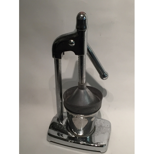 148 - Vintage Juicer Machine