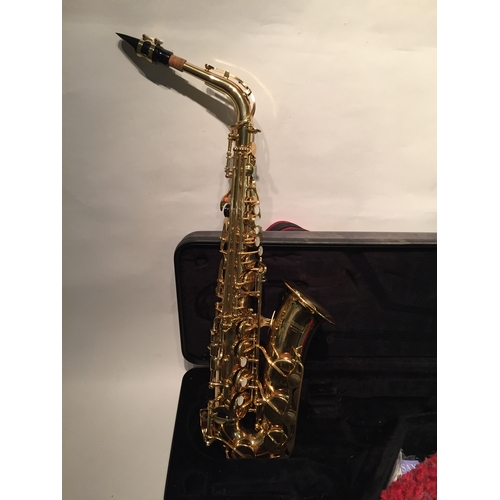 161 - Good Quality Yamaha Saxophone YAS 275 Along With Case And Accessories .
