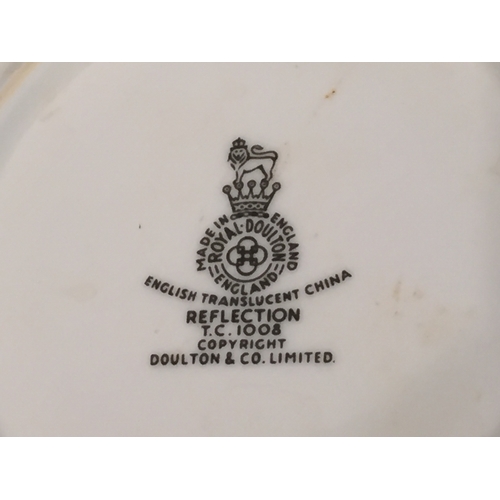 389 - Royal Doulton dinner service