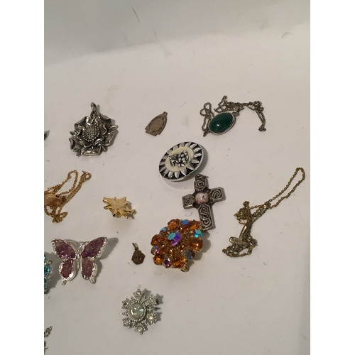 147 - Collection of broches , necklaces and pendants etc