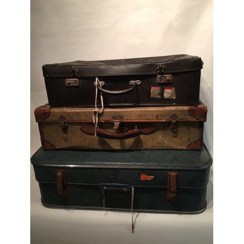 343 - Three vintage suitcases