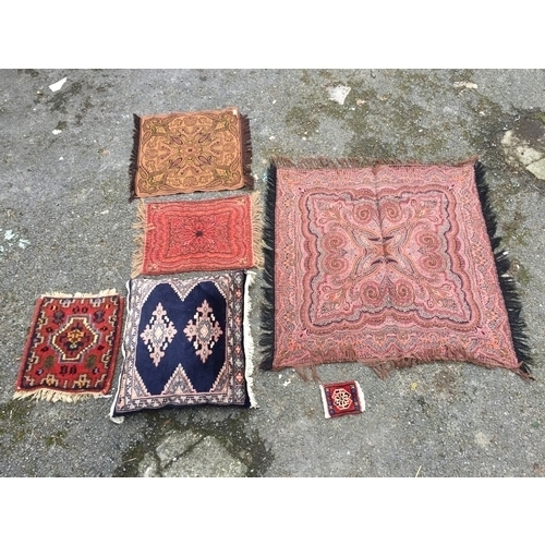 366 - Small Rug / Textiles /Mats