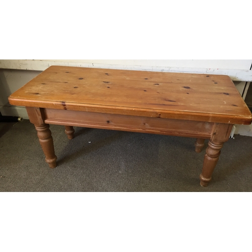 42A - Pine coffee table 102cm x 45cm x 47cm