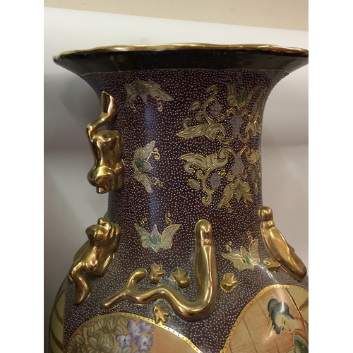 100 - Large pair of chinese vases 94cm high