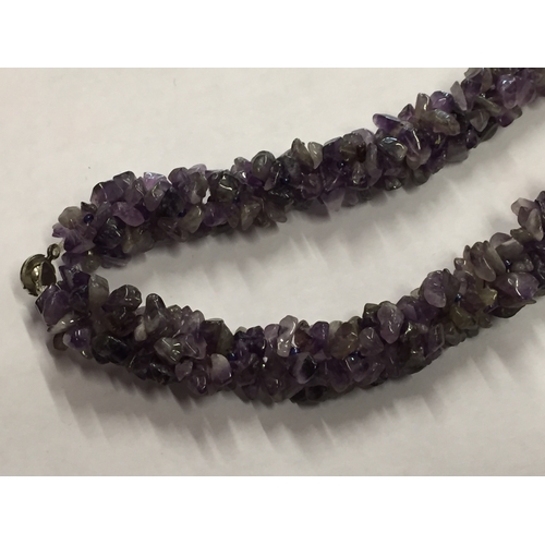 323 - Amethyst necklace and matching bracelet