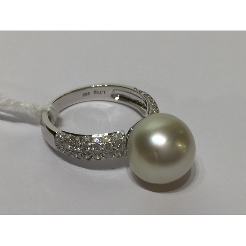 277 - 14 ct White Gold Pearl And Diamond Pendant , With One Cultured Akoya Pearl With 56 Round Brilliant C... 