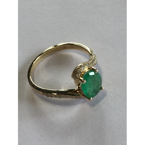 280 - 14 ct Yellow Gold Diamond And Emerald Ring , With One Oval Cut Emerald With 64 Round Brilliant Cut N... 