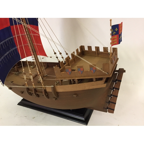 406 - Thomas 1340 model Sail  ship 39cm x 36cm x 22cm