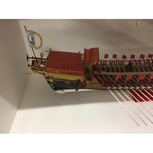 407 - Reale model ship in glass front case