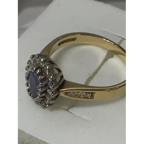 139 - 18 Ct Gold  Sapphire And Diamond Ring Size Size O