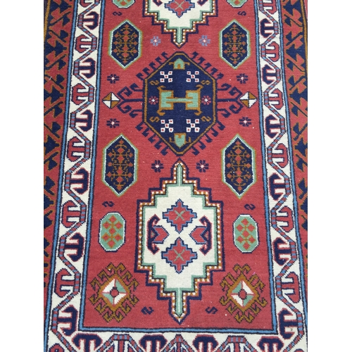 86 - Rug/Runner 349 cms x 73 cms