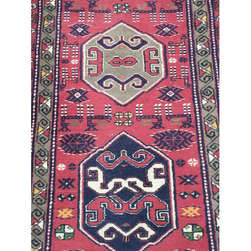 88 - Rug/Runner 313 cms x 79 cms