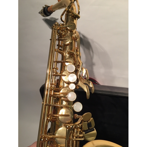 453 - Good Quality Yamaha Saxophone YAS 275 Along With Case And Accessories .