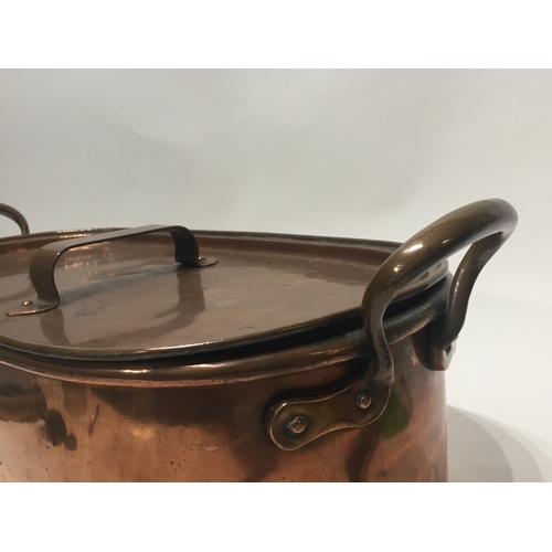 115 - Good Quality Heavy Copper Victorian Fish Kettle With Internal Tray . 60cms