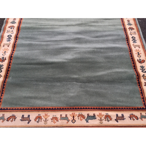 246 - Rug 166 x 170 cms