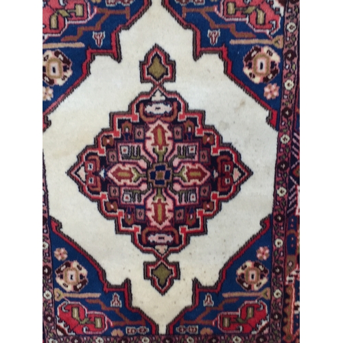 237 - Iranian Rug 100 x 74