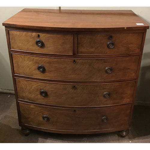 547 - Bow Front 2 Over 3 Chest Of Drawers