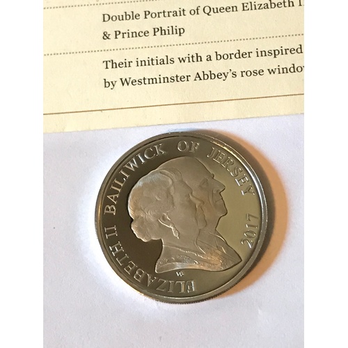 172c - Platinum Queen Elizabeth And The Duke Of Edinburgh 2017  Proof  5 Pound Coin Limited Edition No 170.... 