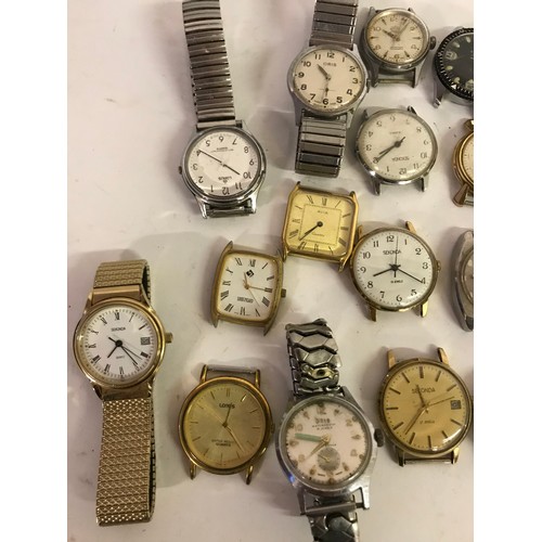 196 - Quantity Of Vintage Wristwatches