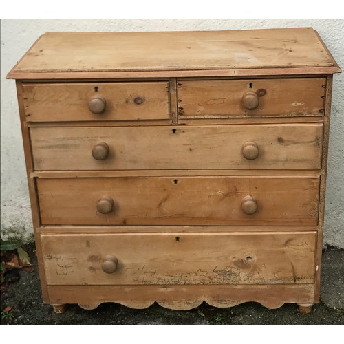 37 - Vintage Pine 2 Over 3  Chest Of Drawers 106 x 46 x 100 cms