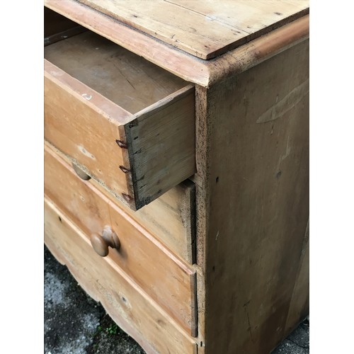 37 - Vintage Pine 2 Over 3  Chest Of Drawers 106 x 46 x 100 cms