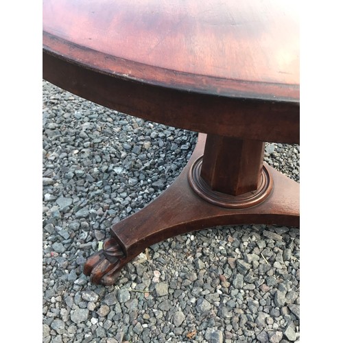 17a - Tilt Top Loo Table