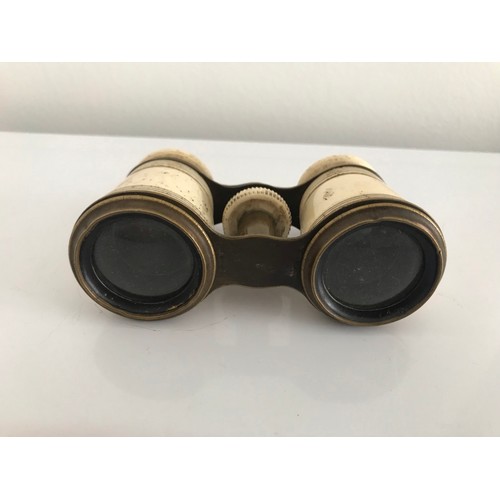 107 - Antique Set Of Theatre Binoculars Opera Glasses Having Bone Decoration 
11 cms x 6 cms