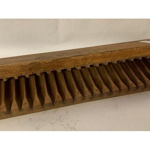 19 - Vintage Wood Cigar Mould