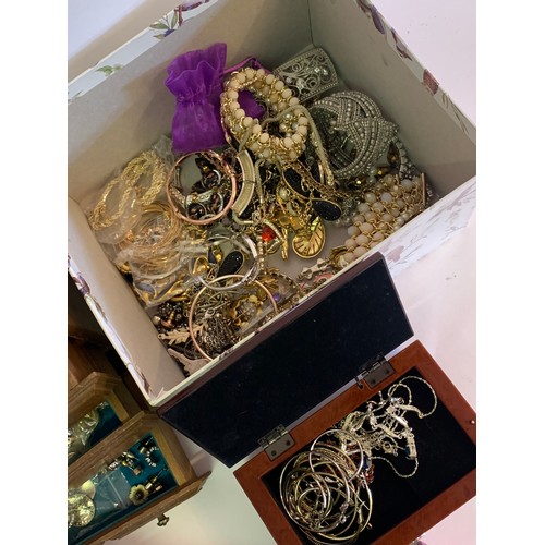 238 - Quantity Of Jewellery (Box)