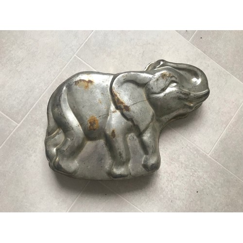 142 - Vintage Cake Mould In The Form Of An Elephant 
35 cms wide x 6 cms high x 20 cms deep