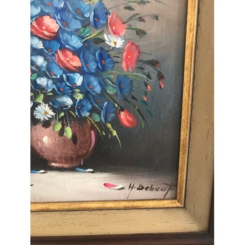 117 - Still Life Oil On Canvas Of Flowers . Framed And Signed H. LEBEUF
38 x 43 cms