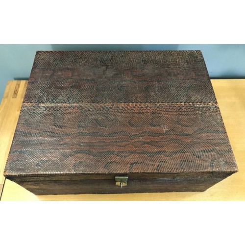 154 - Large Vintage Snake Skin Box
46 x 34 x 19 cms