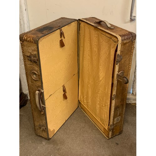 76 - Vintage Cuero Pergamino Steamer Trunk Wardrobe Suitcase .