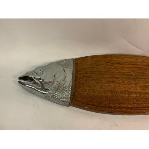 374 - Large Salmon Platter In The Form Of A Salmon. 88 cms