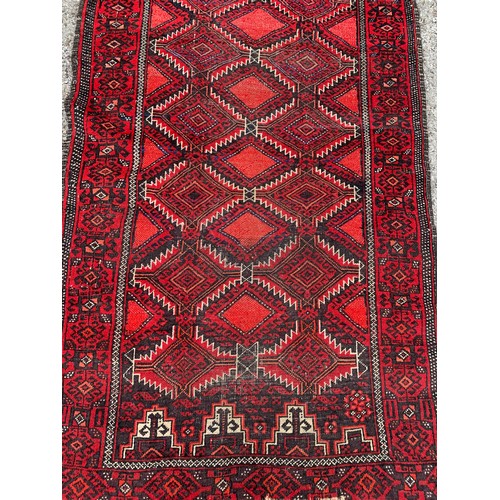 97 - Decorative Ground Rug With Central Pattern. 185 x 100 cms