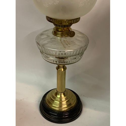 437 - Good Quality Antique Duplex Oil Burning Lamp Of Brass And Glass Construction. 62 cms High