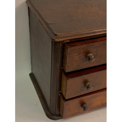 507 - Vintage Small Chest Of Three Drawers Possibly A Apprentice Piece. 31 x 22 x 26 cms